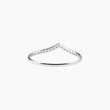 18K White Gold Charming Arc Ring